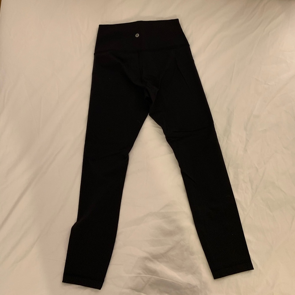 Lululemon wunder under leggings. 25” inseam